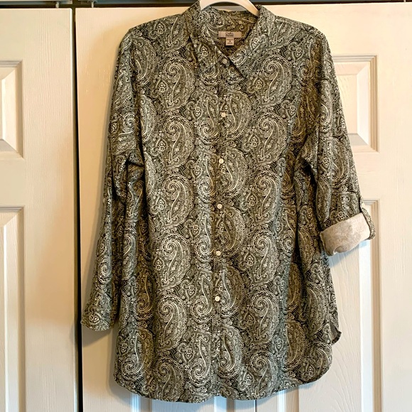 Croft & Barrow, Button Down Blouse with Convertible Sleeves, size 1X, EUC - Picture 1 of 9